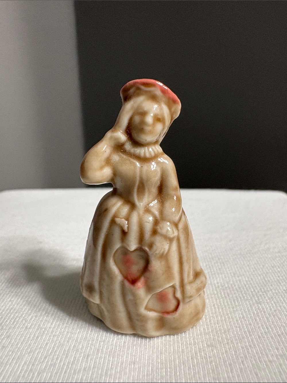 Vintage Wade England Red Rose Tea Queen of Hearts Figurine